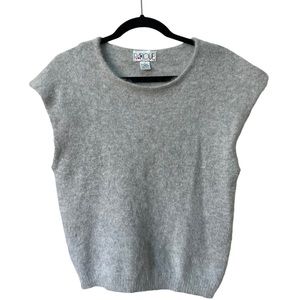 Vintage 80’s short sleeve sweater with angora and lambs wool blend